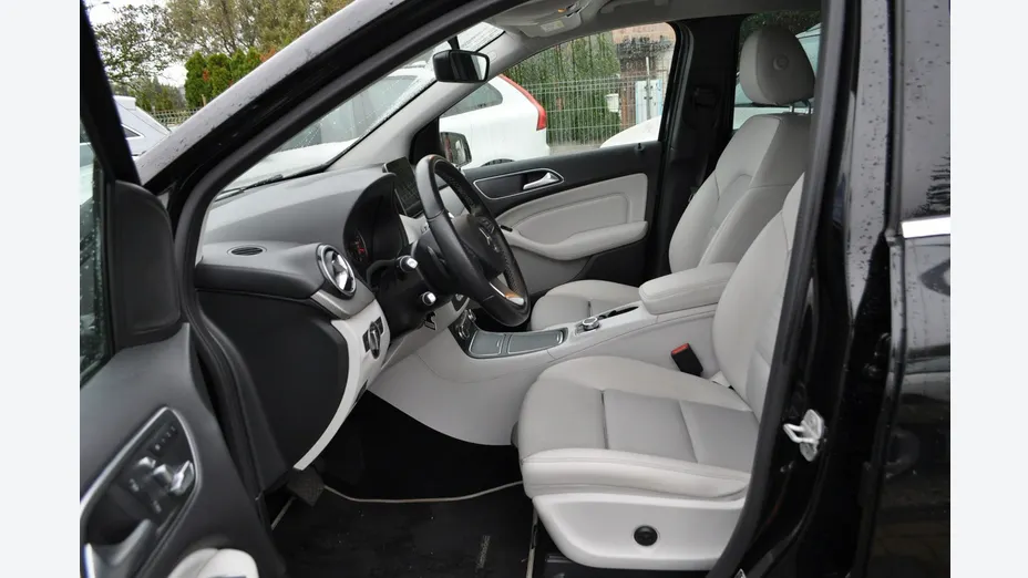 MERCEDES-BENZ B Klasa -