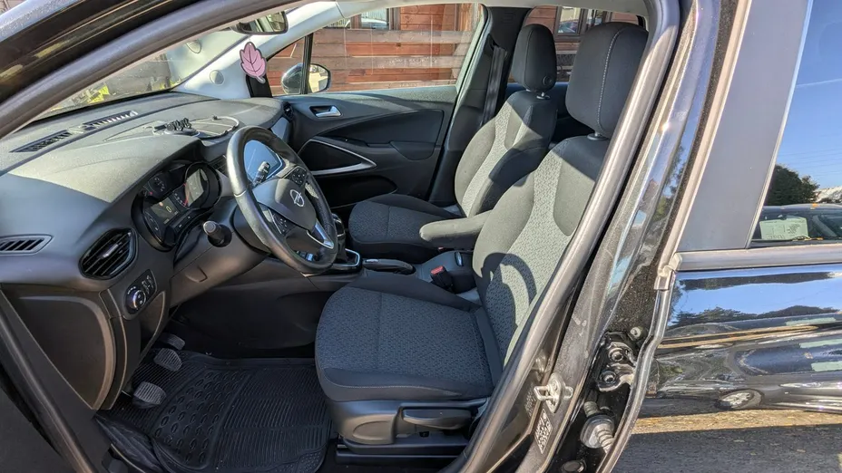 OPEL Crossland X -