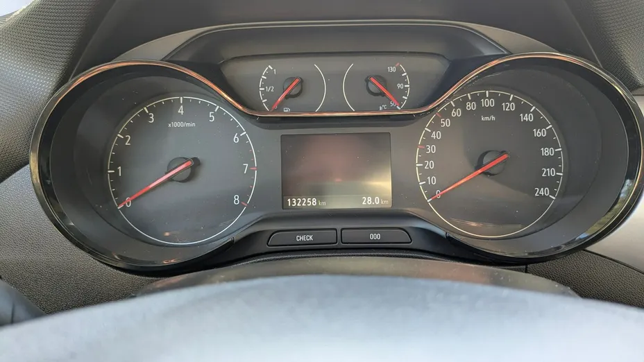 OPEL Crossland X -