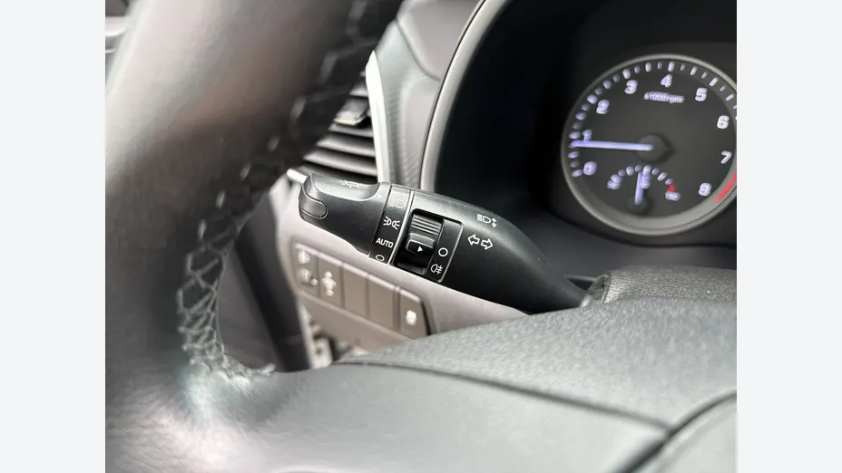 HYUNDAI Tucson -