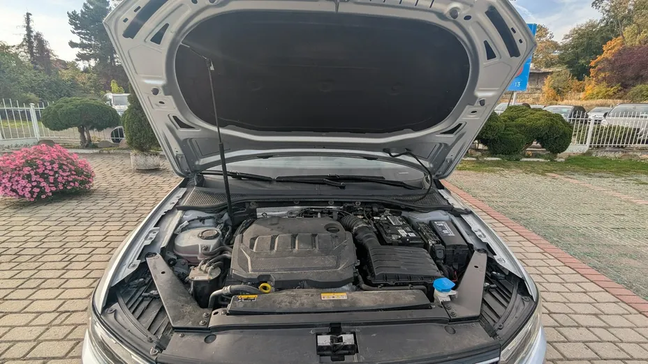 VOLKSWAGEN Passat -