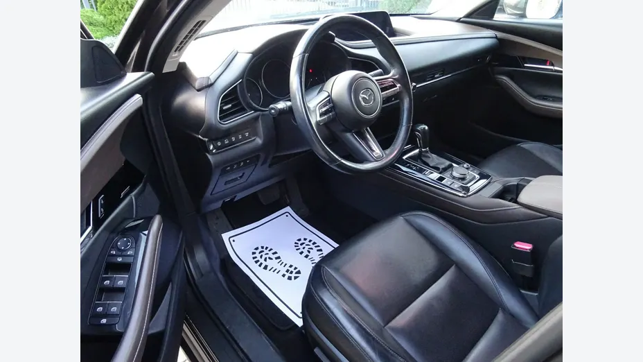 MAZDA CX-30 -