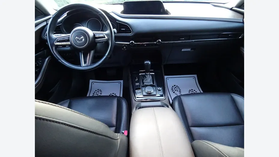 MAZDA CX-30 -