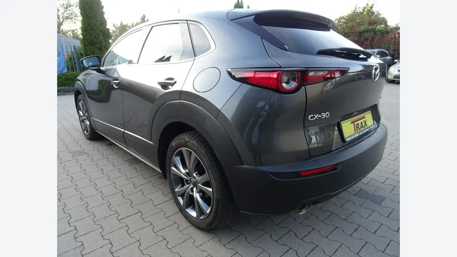 MAZDA CX-30 -