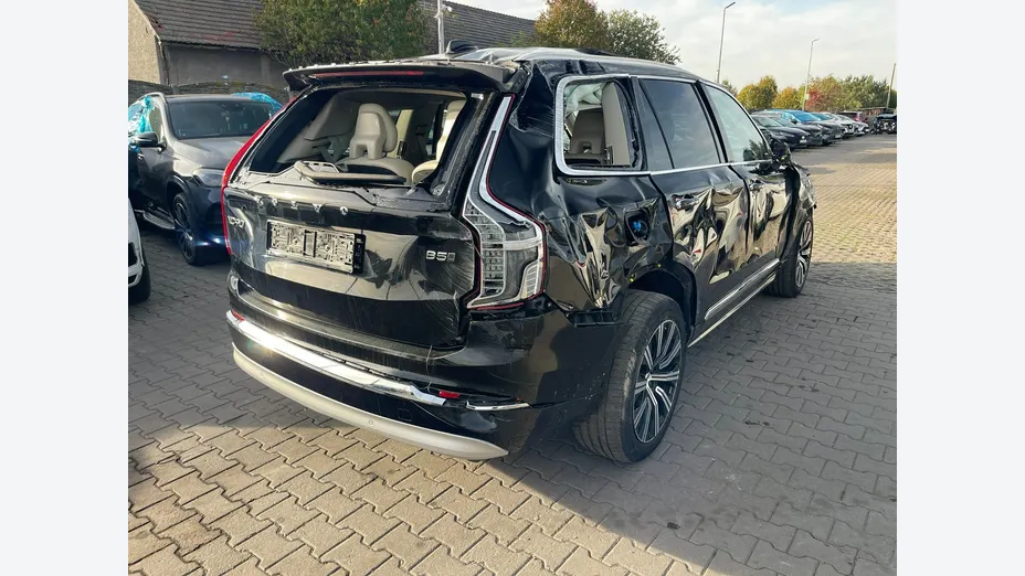 VOLVO XC90 -