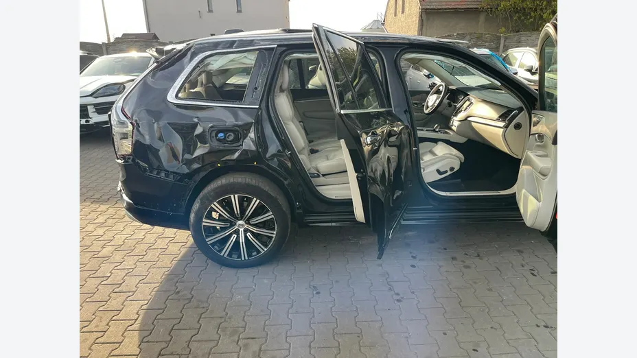 VOLVO XC90 -
