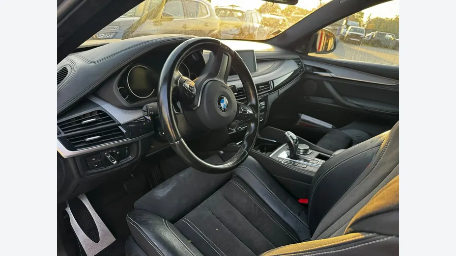 BMW X6 -