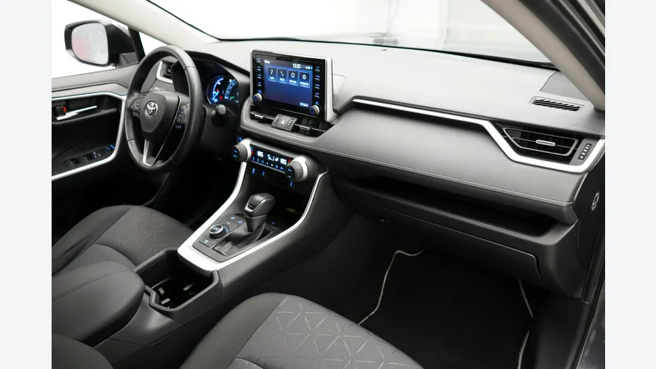 TOYOTA RAV4 -