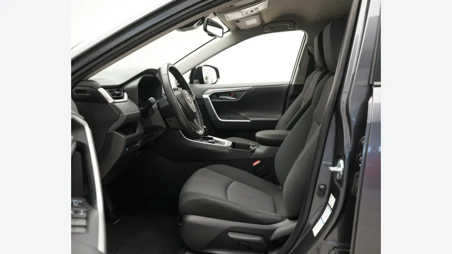 TOYOTA RAV4 -