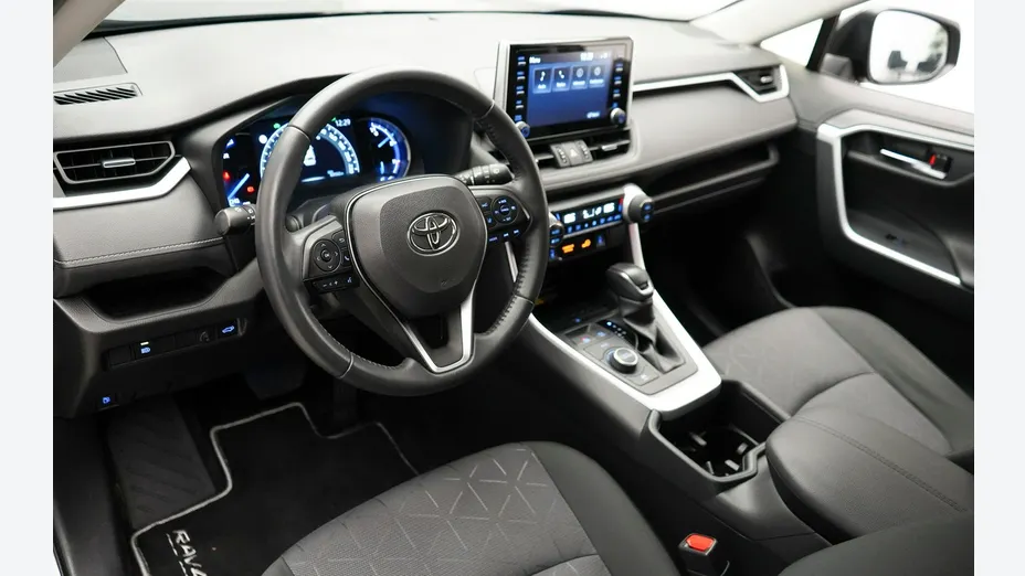 TOYOTA RAV4 -