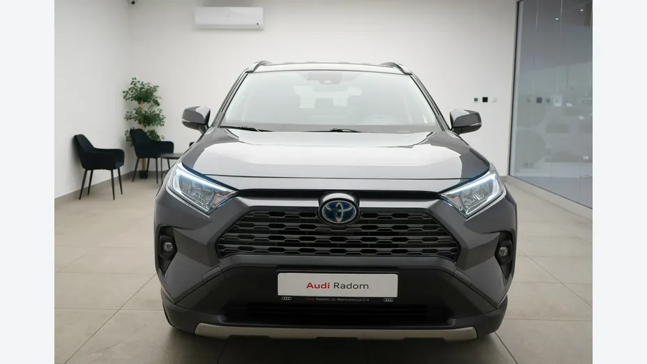 TOYOTA RAV4 -