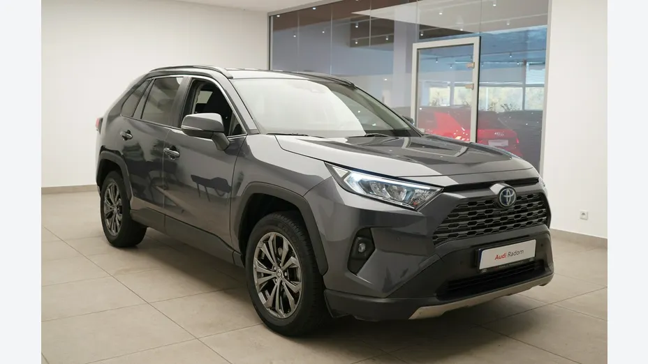 TOYOTA RAV4 -