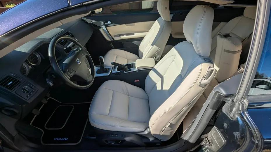 VOLVO C70 -
