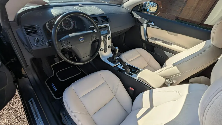 VOLVO C70 -