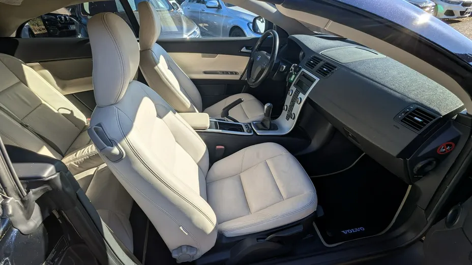 VOLVO C70 -