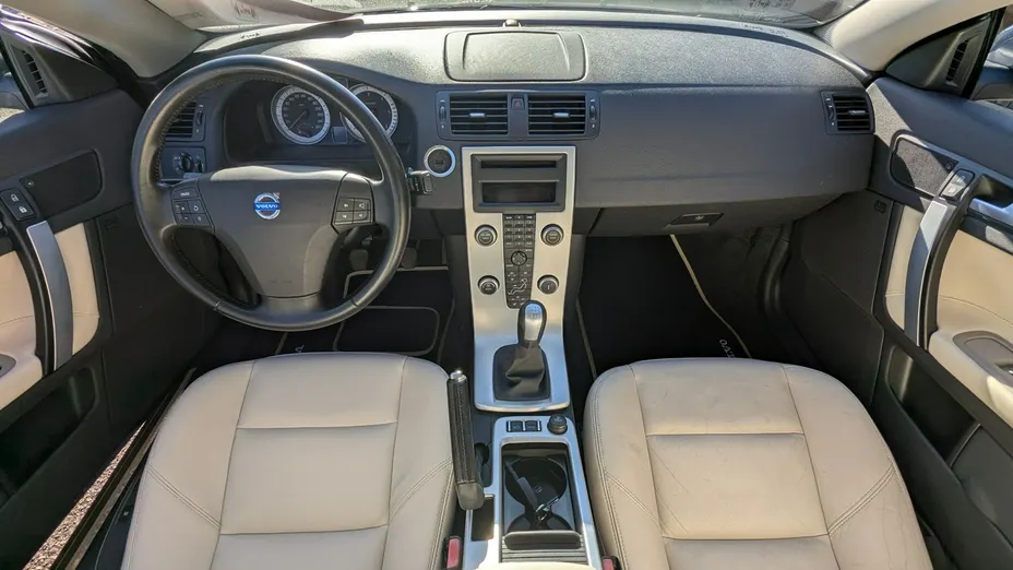 VOLVO C70 -