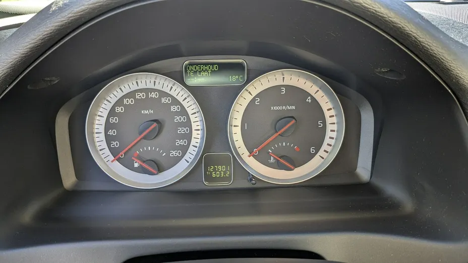VOLVO C70 -