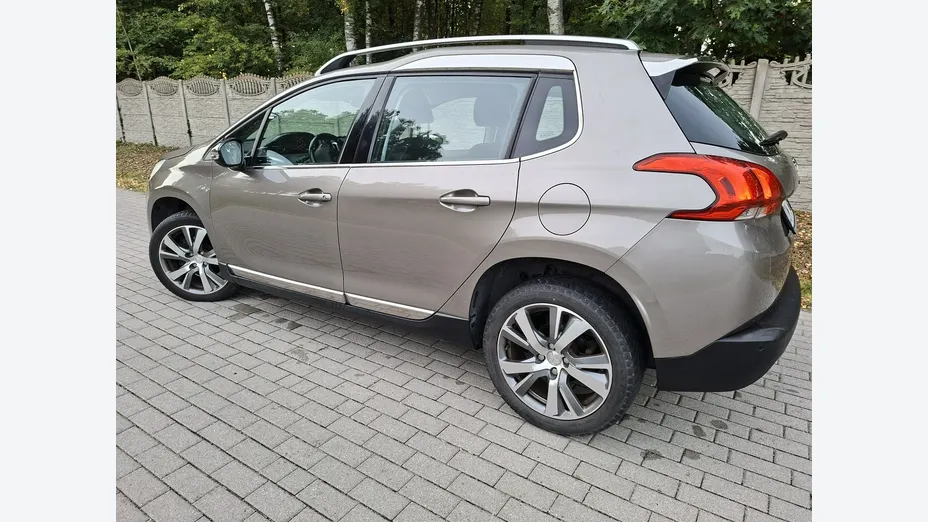 PEUGEOT 2008 -