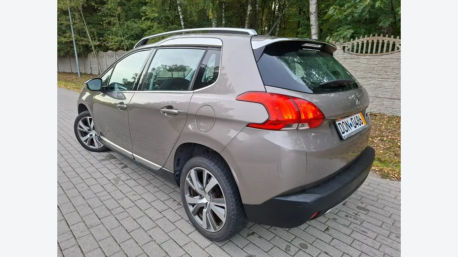 PEUGEOT 2008 -