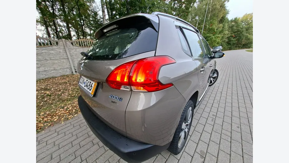 PEUGEOT 2008 -