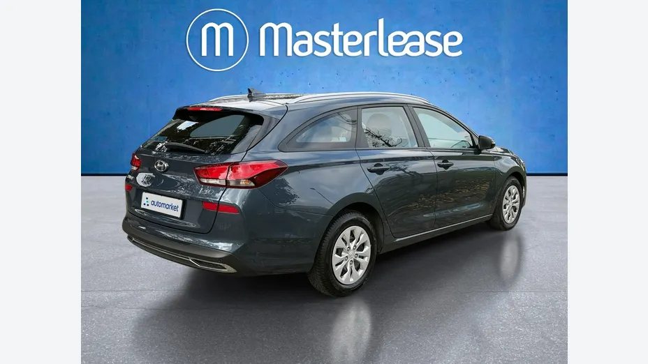HYUNDAI i30 -