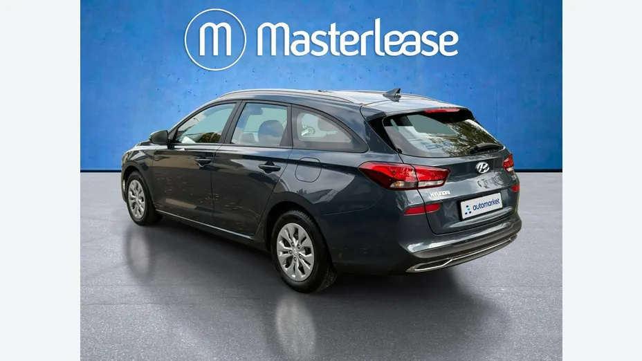 HYUNDAI i30 -