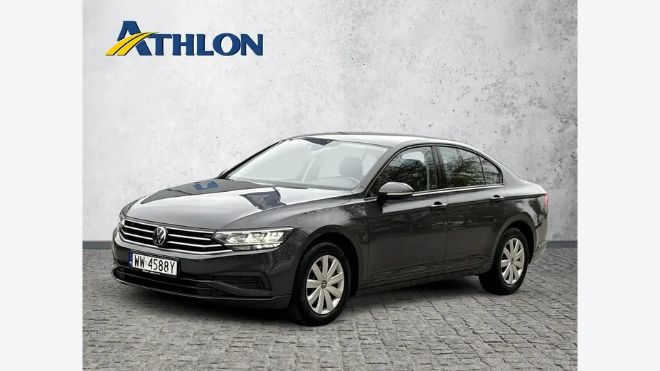 VOLKSWAGEN Passat -