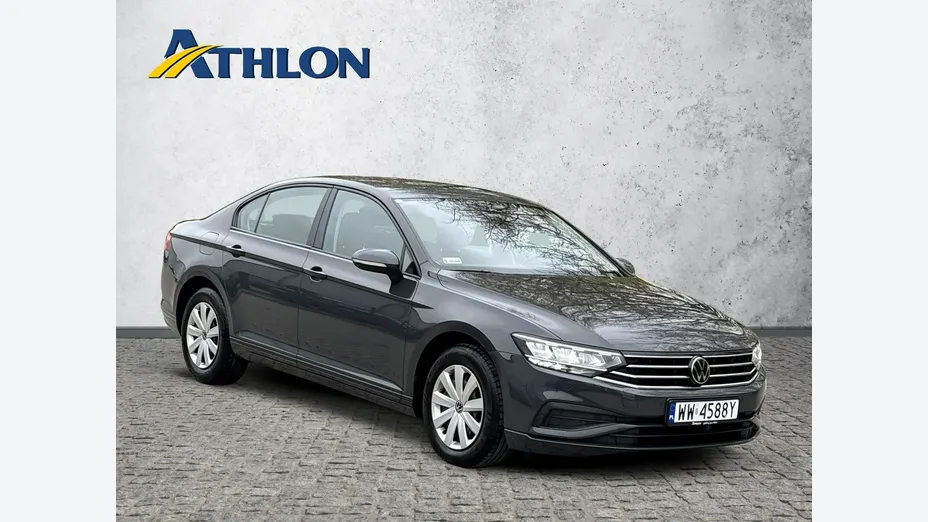 VOLKSWAGEN Passat -