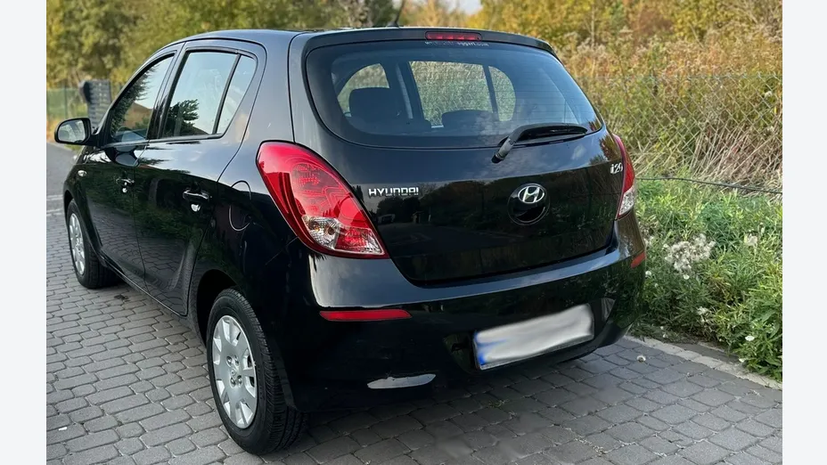HYUNDAI i20 -