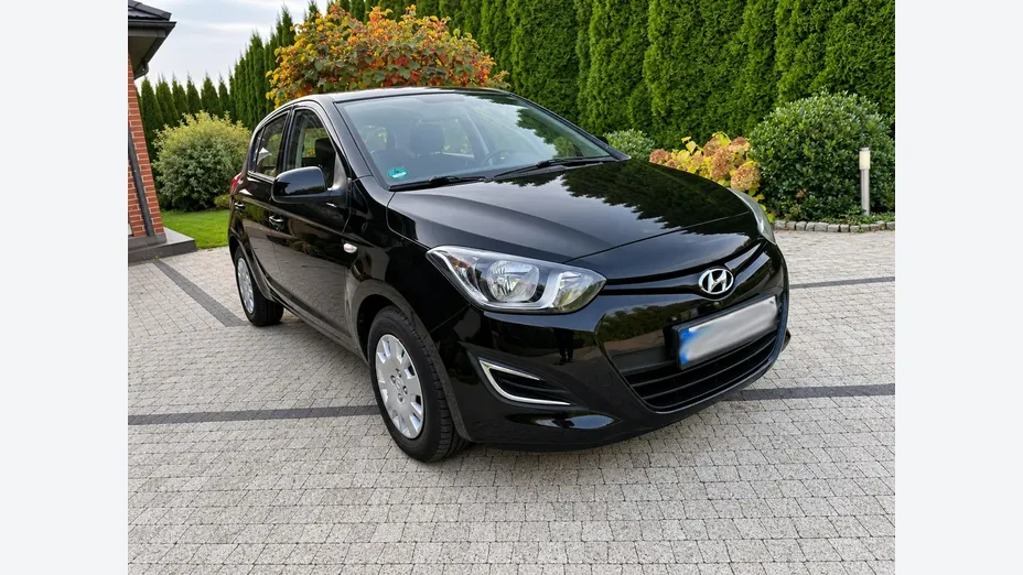 HYUNDAI i20 -