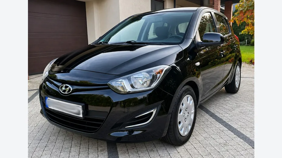HYUNDAI i20 -
