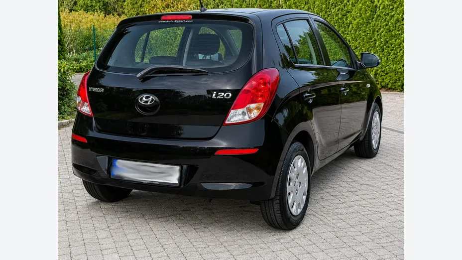 HYUNDAI i20 -