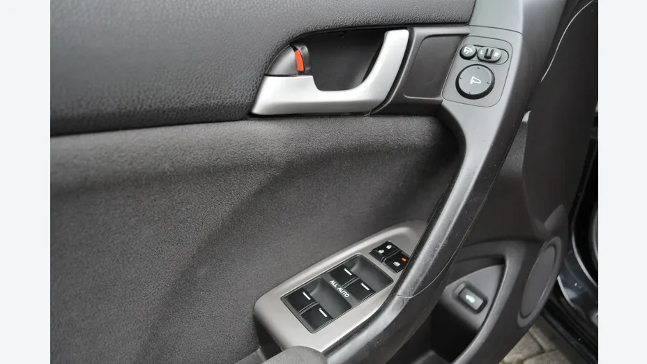 HONDA Accord -
