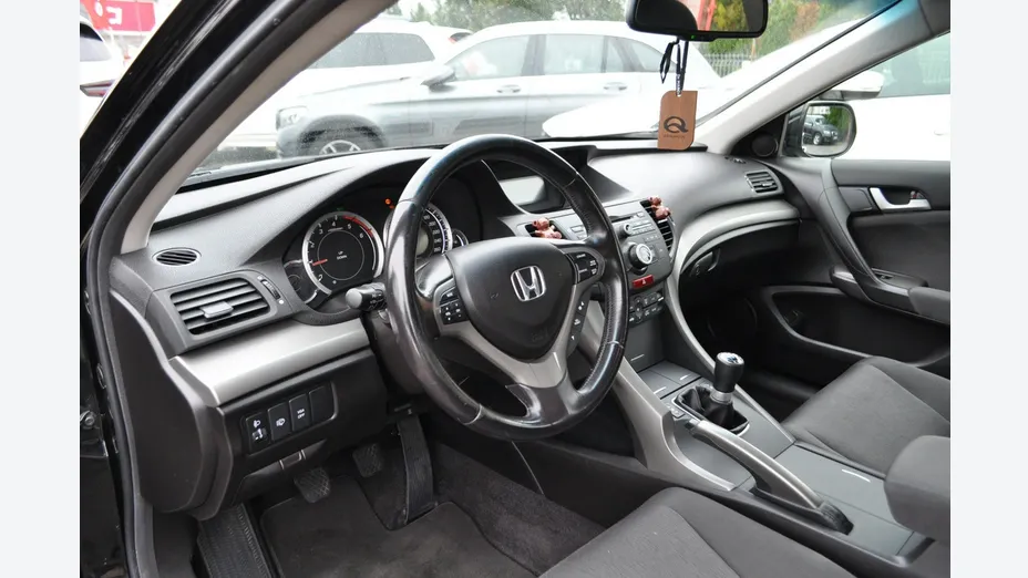 HONDA Accord -
