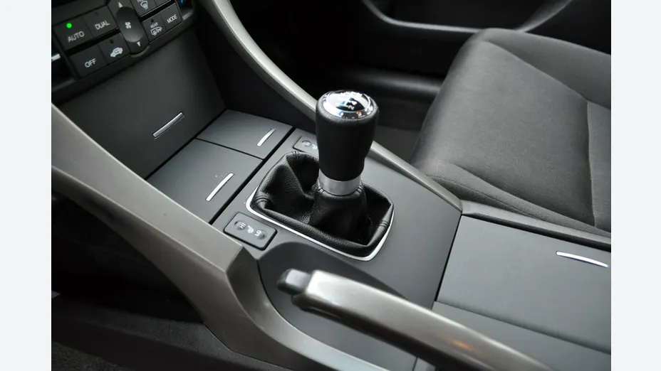 HONDA Accord -