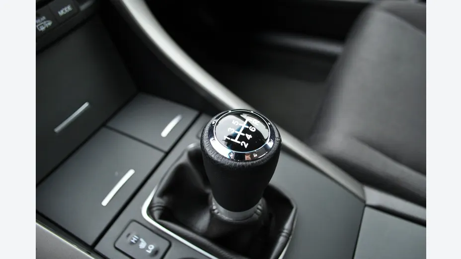 HONDA Accord -