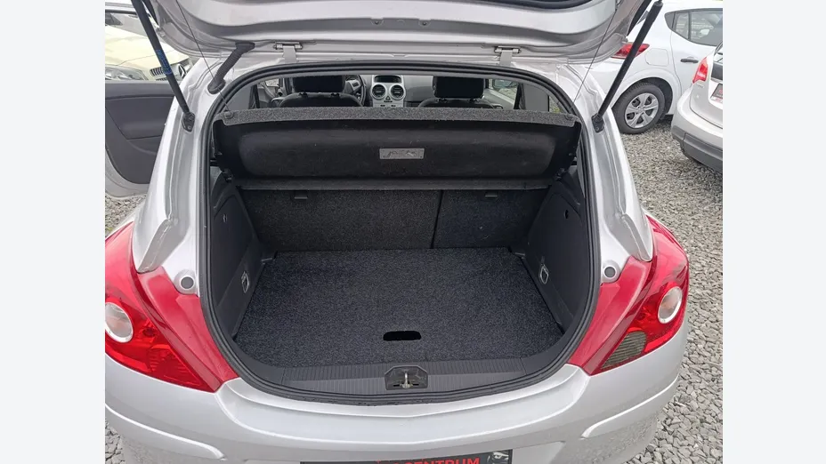 OPEL Corsa -