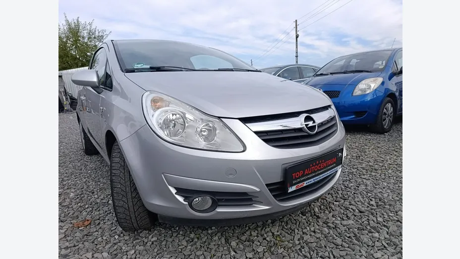 OPEL Corsa -