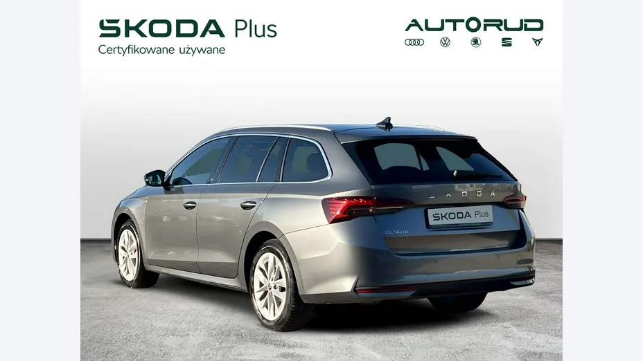 SKODA Octavia -
