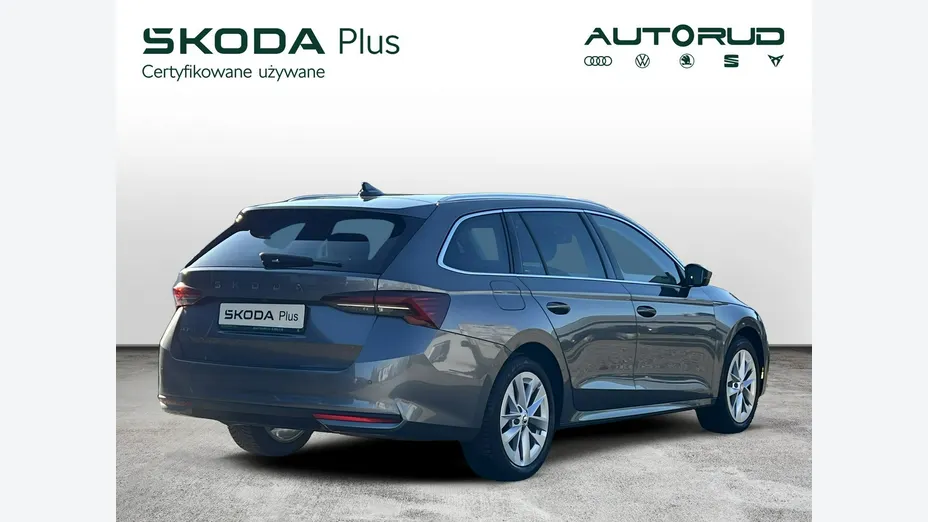SKODA Octavia -