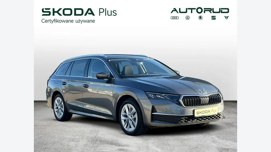 SKODA Octavia -