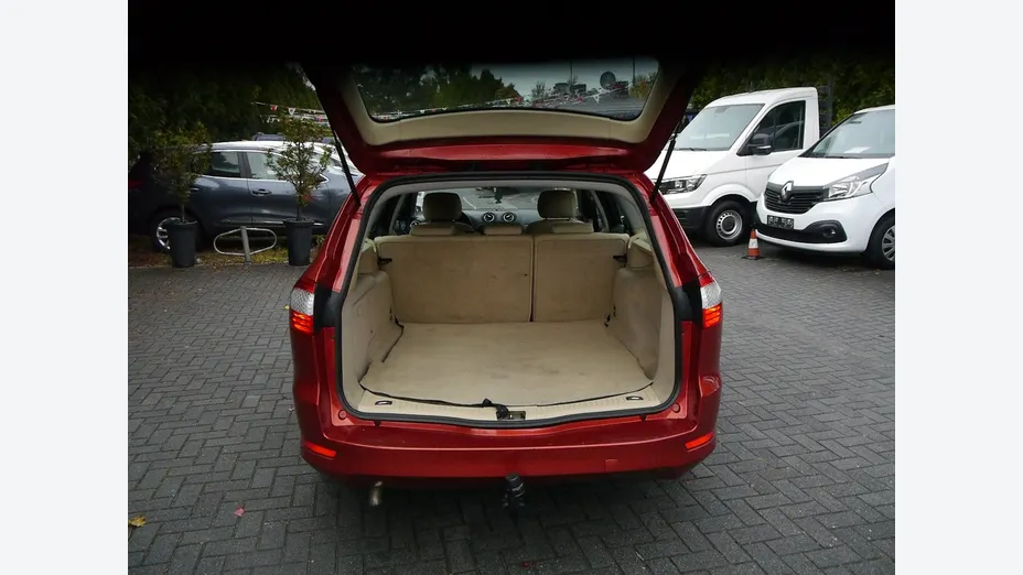 FORD Mondeo -
