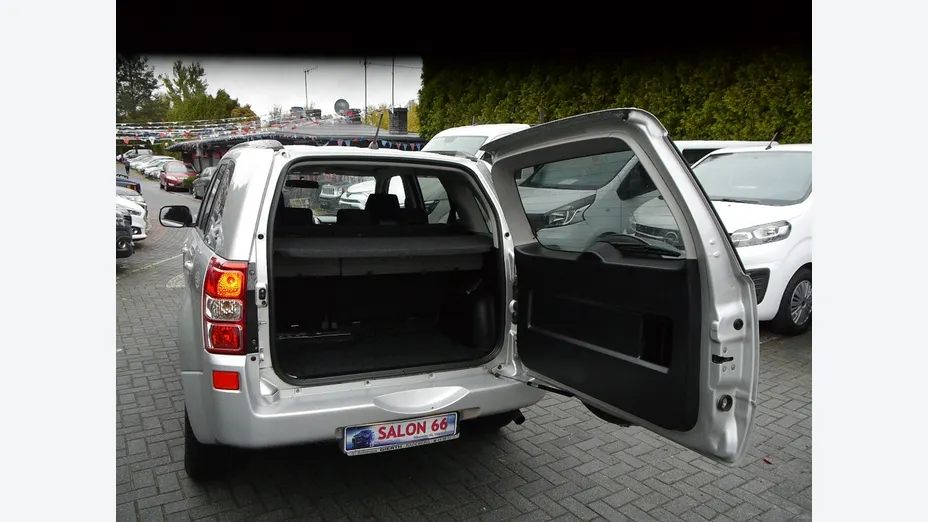 SUZUKI Grand Vitara -