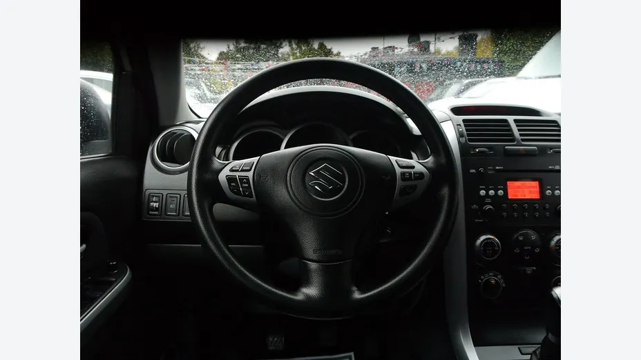SUZUKI Grand Vitara -