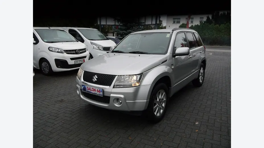 SUZUKI Grand Vitara -