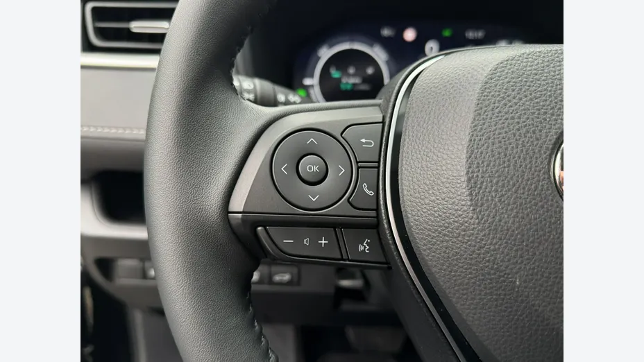 TOYOTA RAV4 -