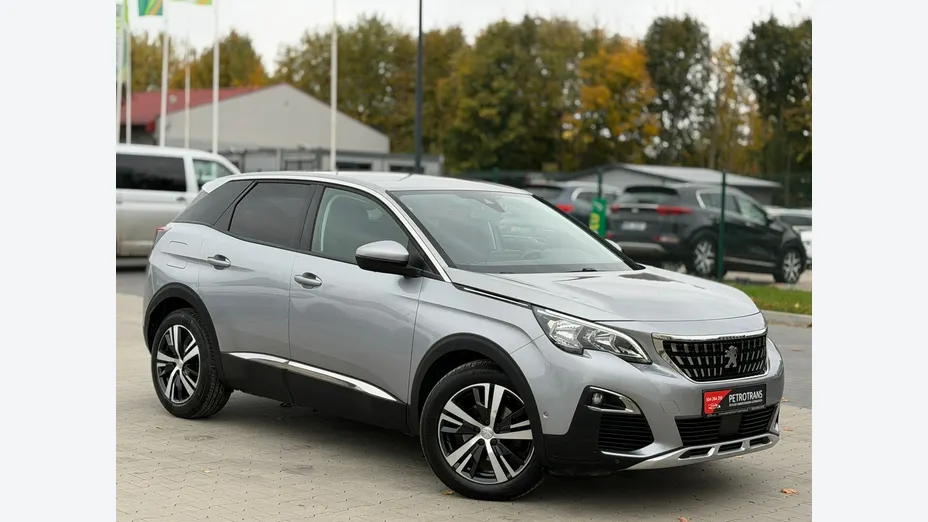 PEUGEOT 3008 -