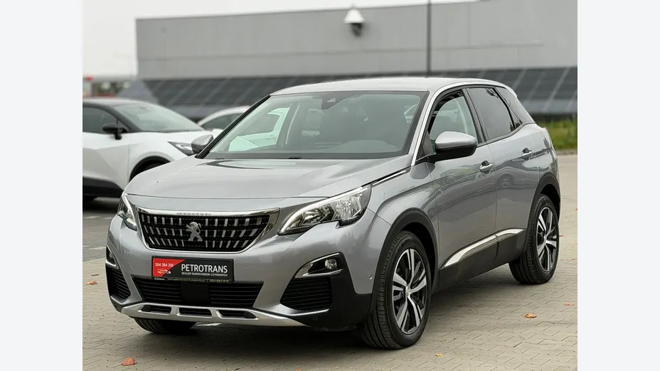 PEUGEOT 3008 -