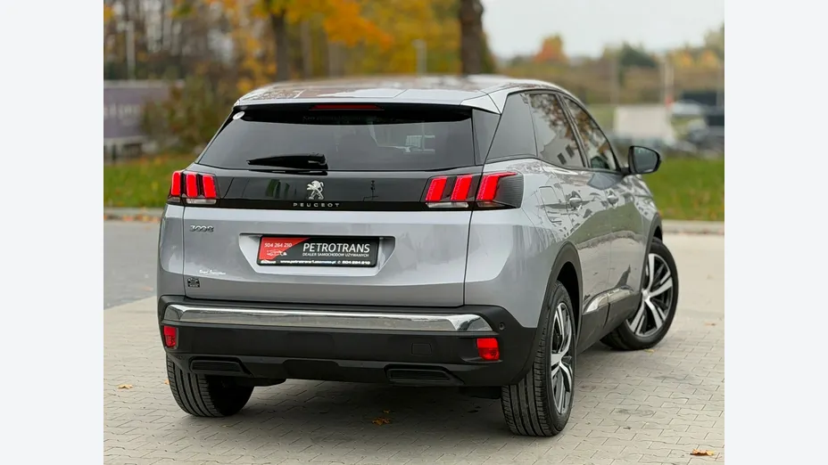 PEUGEOT 3008 -