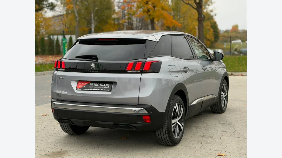 PEUGEOT 3008 -